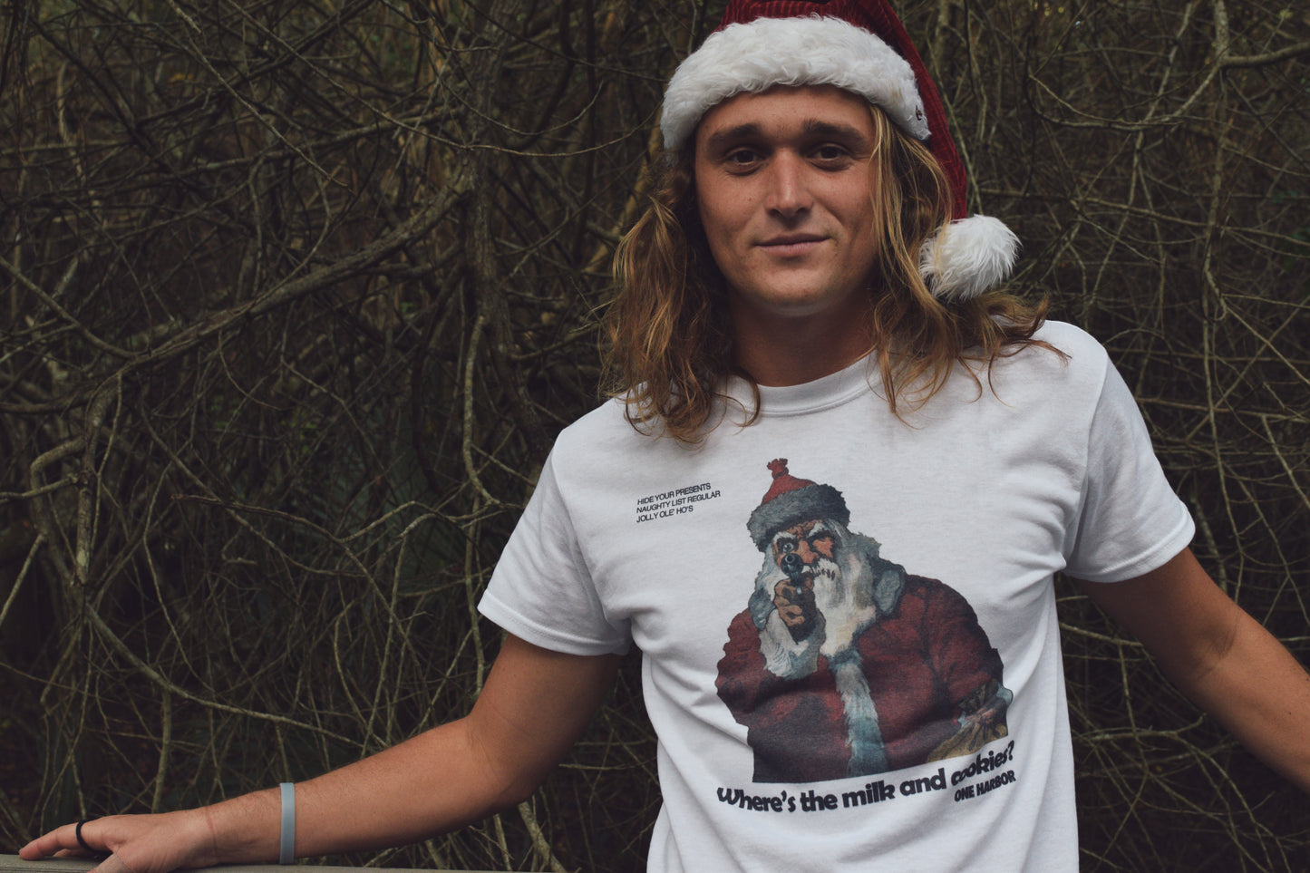 ONE HARBOR Stickup Santa Tee
