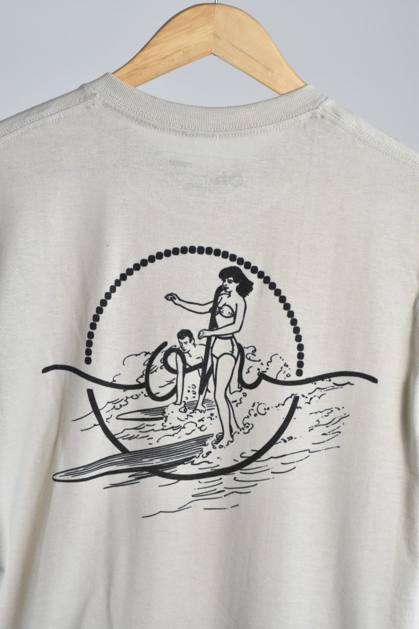 SURF LOGO TEE