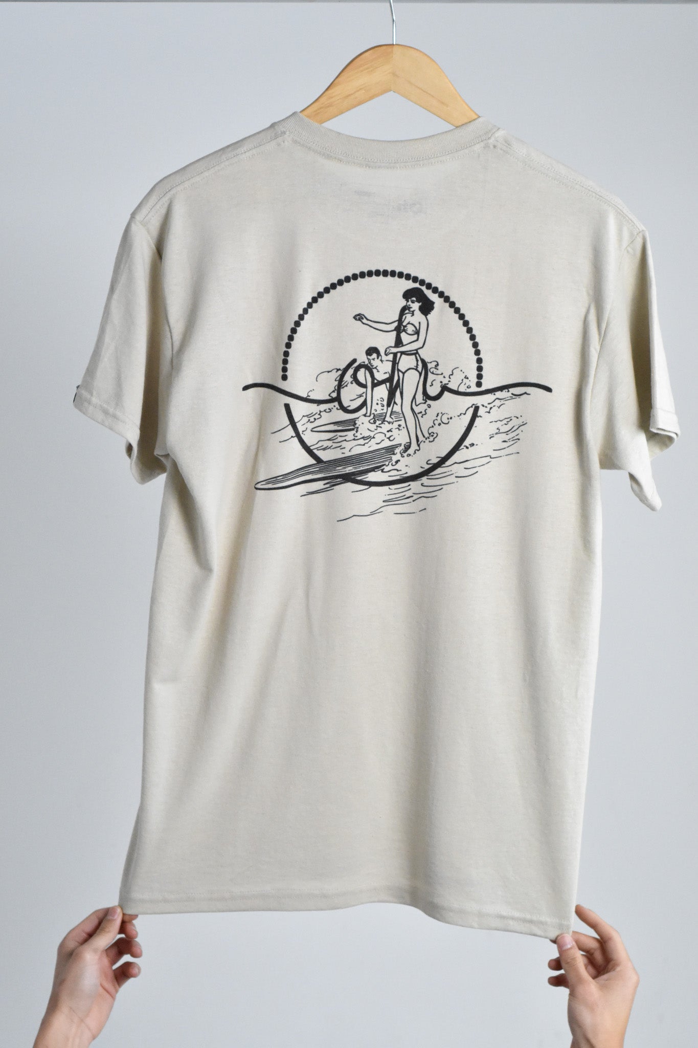 SURF LOGO TEE